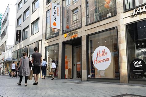 zalando pre owned store.